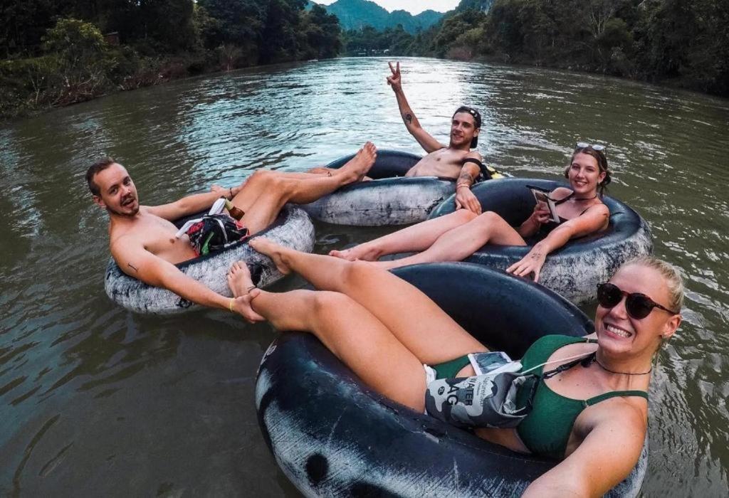 Lacasa Vang Vieng Hotel エクステリア 写真